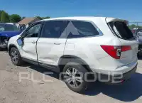 2017 Honda PILOT photo