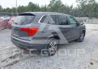 2017 Honda PILOT photo