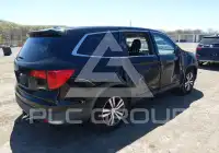 2017 Honda PILOT photo