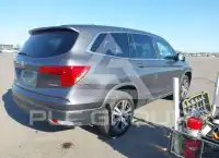 2017 Honda PILOT photo