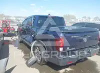 2017 Honda RIDGELINE фото