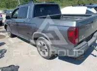 2017 Honda RIDGELINE photo