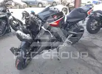 2017 Honda CBR1000 фото