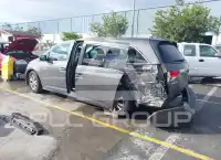 2017 Honda ODYSSEY фото