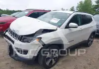 2017 Jeep COMPASS photo