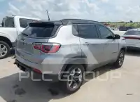 2017 Jeep COMPASS photo