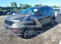 2017 Jeep Grand Cherokee фото