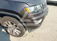 2017 Jeep Grand Cherokee photo
