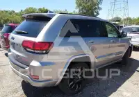 2017 Jeep Grand Cherokee фото