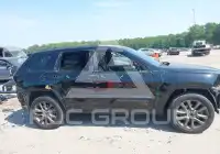 2017 Jeep Grand Cherokee фото