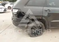 2017 Jeep Grand Cherokee фото