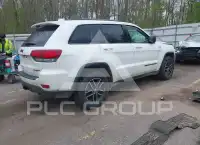 2017 Jeep Grand Cherokee фото