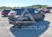 2017 Jeep Grand Cherokee фото