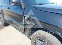 2017 Jeep Grand Cherokee фото