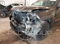 2017 Jeep Grand Cherokee фото