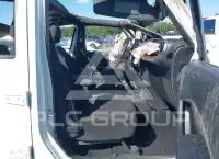 2017 Jeep WRANGLER фото