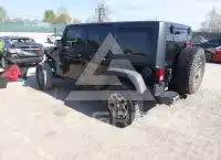 2017 Jeep WRANGLER фото