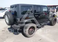 2017 Jeep WRANGLER фото