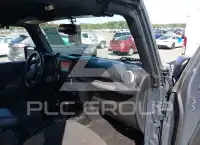 2017 Jeep WRANGLER фото