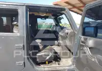 2017 Jeep WRANGLER фото
