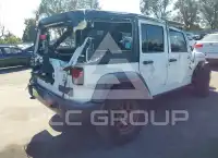 2017 Jeep WRANGLER фото