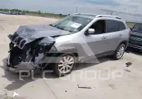 2017 Jeep CHEROKEE photo