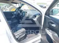 2017 Jeep CHEROKEE фото