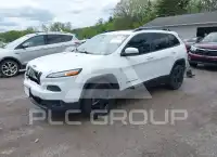 2017 Jeep CHEROKEE photo