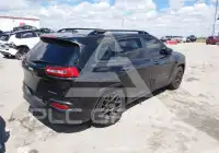 2017 Jeep CHEROKEE photo