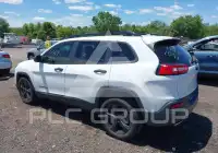 2017 Jeep CHEROKEE photo