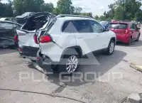 2017 Jeep CHEROKEE photo