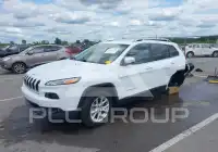 2017 Jeep CHEROKEE photo