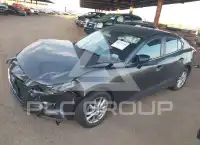 2017 Mazda 3 фото
