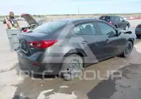 2017 Mazda 3 photo