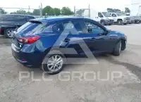 2017 Mazda 3 photo