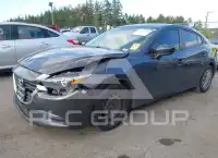 2017 Mazda 3 фото