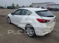 2017 Mazda 3 фото