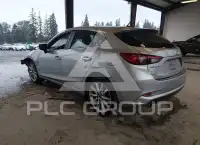 2017 Mazda 3 photo