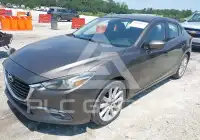 2017 Mazda 3 фото
