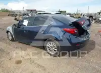 2017 Mazda 3 photo