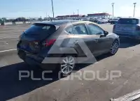 2017 Mazda 3 фото