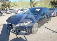2017 Mazda 3 photo