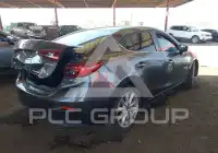 2017 Mazda 3 photo
