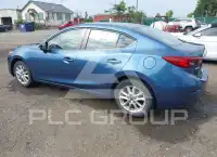 2017 Mazda 3 photo