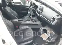 2017 Mazda 3 фото