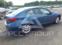 2017 Mazda 3 photo