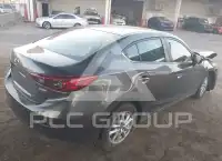 2017 Mazda 3 фото