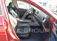2017 Mazda 3 photo