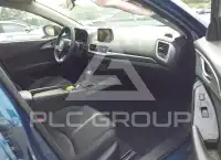 2017 Mazda 3 photo