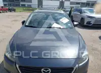 2017 Mazda 3 photo